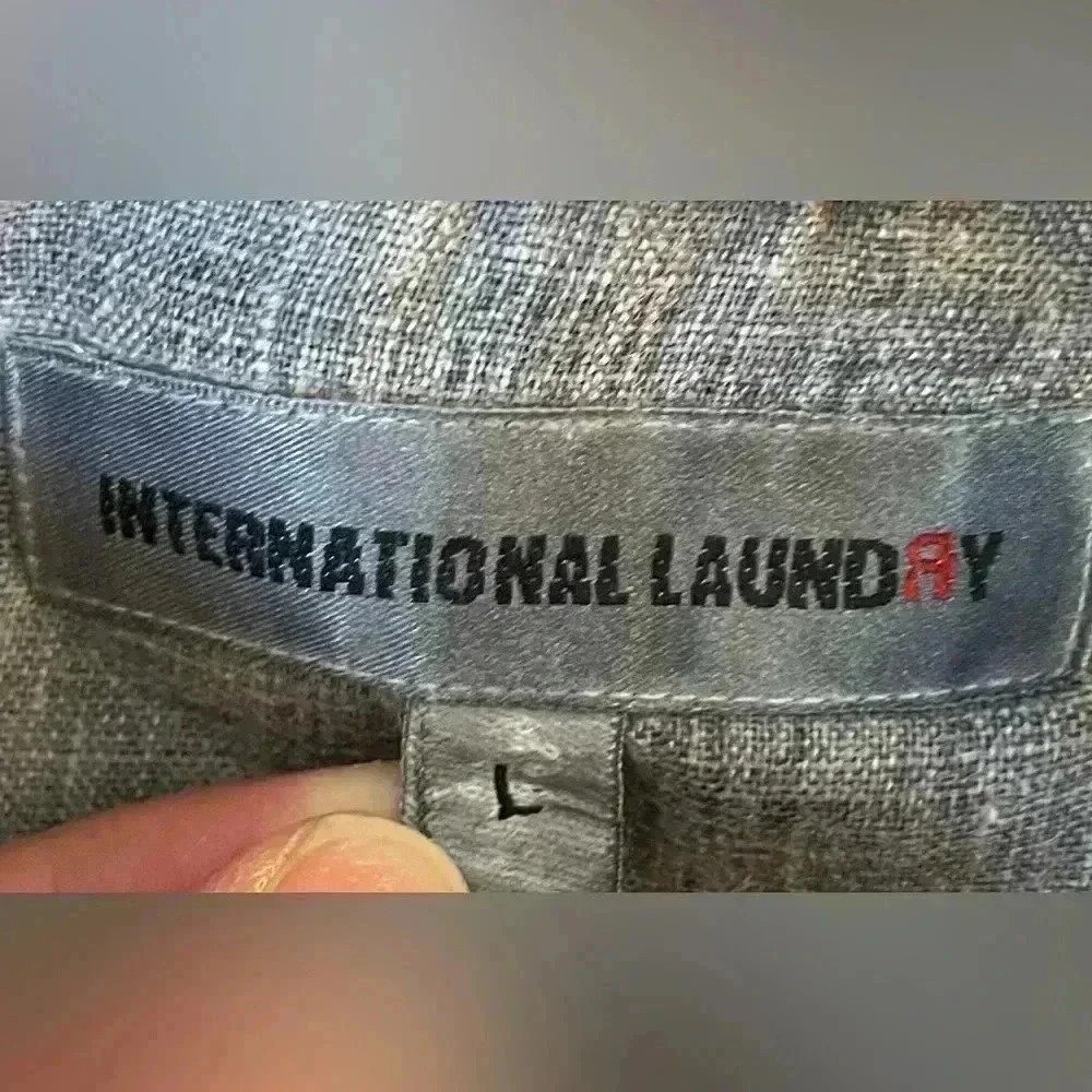 157. International Laundry Men’s Linen Button Down, Size L, EUC - Picture 2 of 5